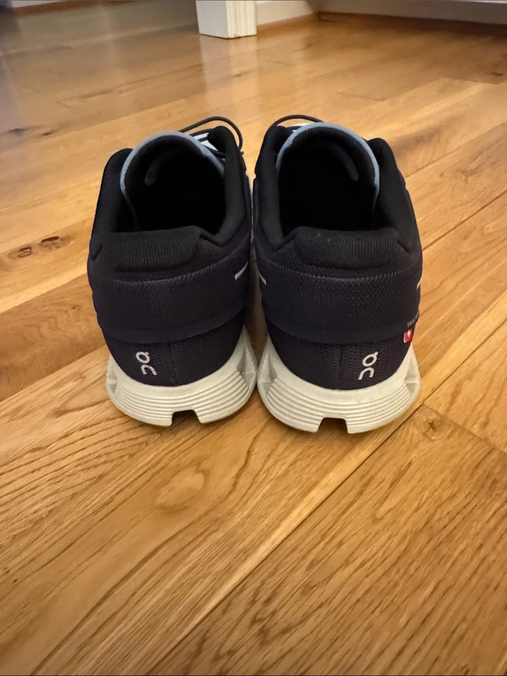 On Running Men’s Athletic Shoes in Light Blue and navy - Picture 2 of 7